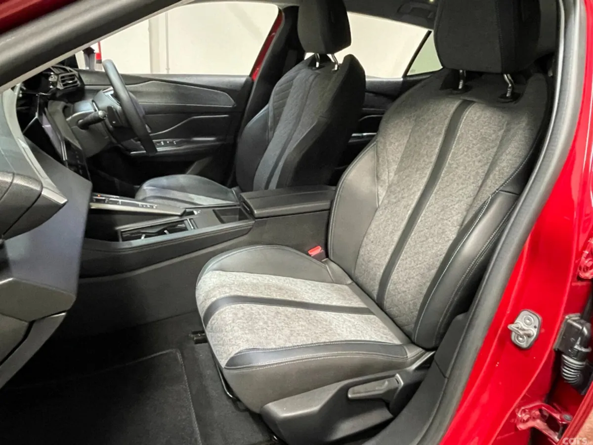 Peugeot 408 Hatchback, Petrol, 2025, Red
