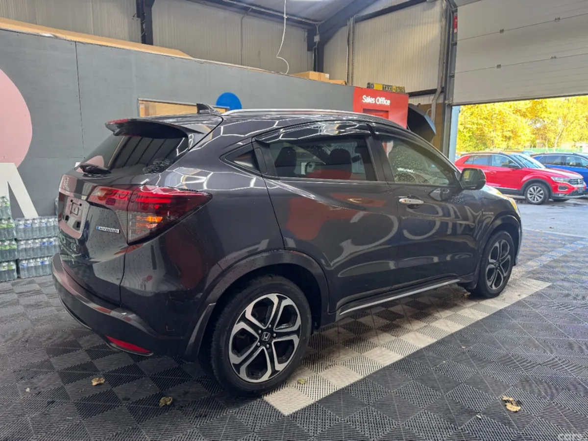 Honda Vezel SUV, Petrol Hybrid, 2021, Black