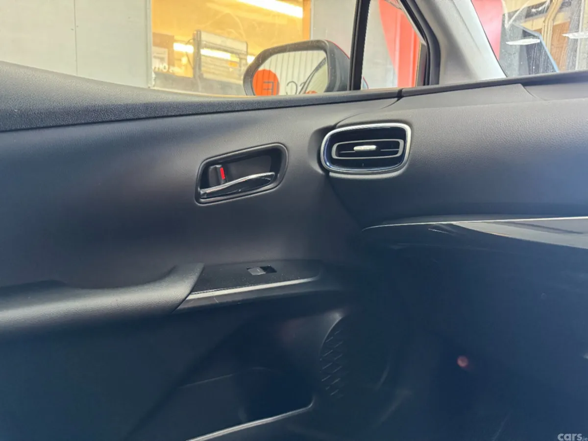 Toyota Prius Saloon, Petrol Hybrid, 2021, Red