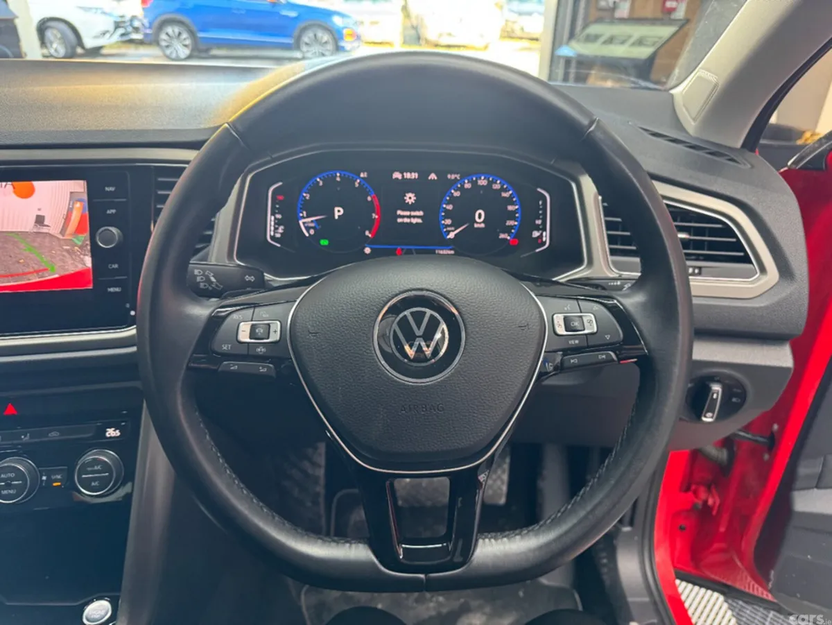 Volkswagen T-Roc SUV, Petrol, 2021, Red