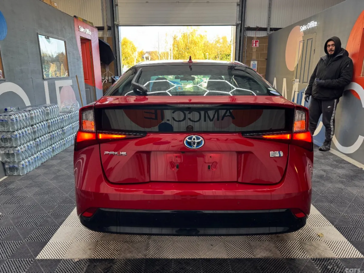 Toyota Prius Saloon, Petrol Hybrid, 2021, Red