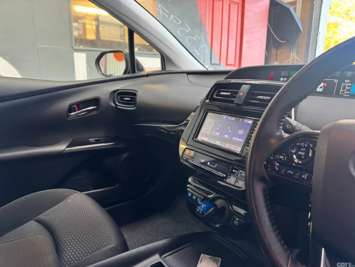 Toyota Prius Saloon, Petrol Hybrid, 2019, Black