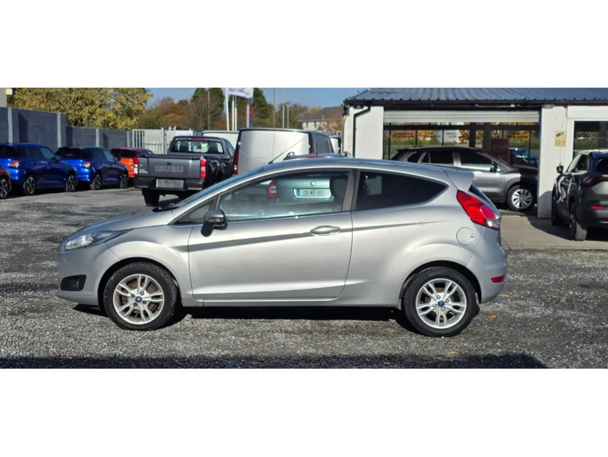 Ford Fiesta Hatchback, Petrol, 2016, Silver