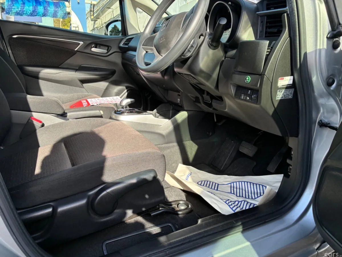 Honda Fit Hatchback, Petrol Hybrid, 2017, Silver