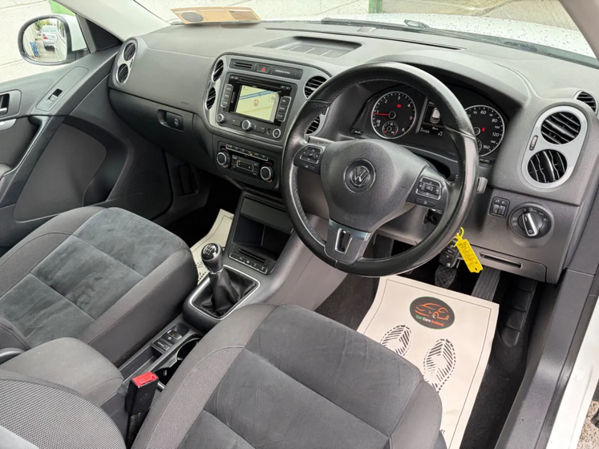 Volkswagen Tiguan SUV, Diesel, 2014, White