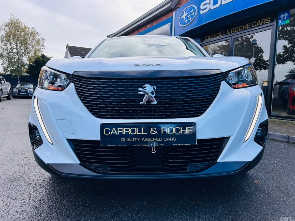 Peugeot 5008 MPV, Diesel, 2018, White