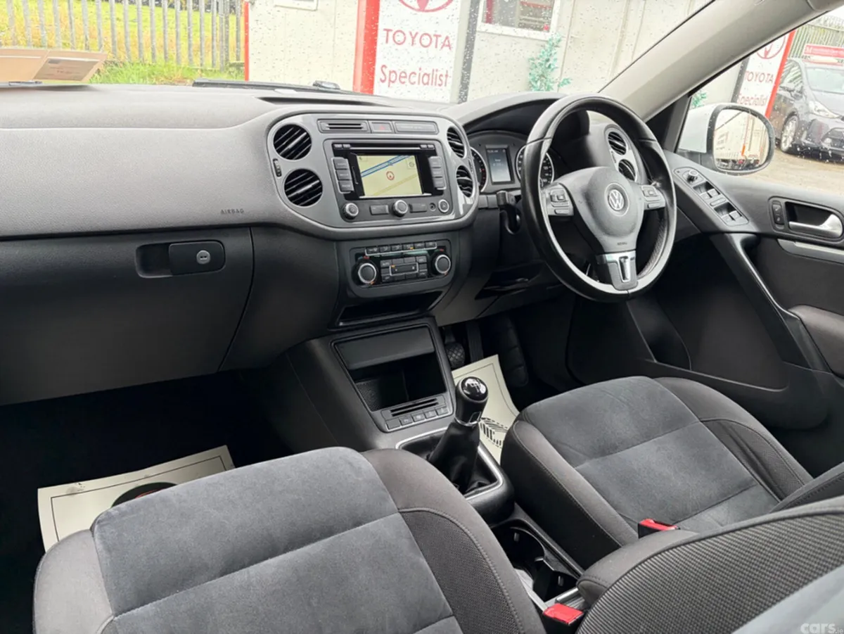 Volkswagen Tiguan SUV, Diesel, 2014, White