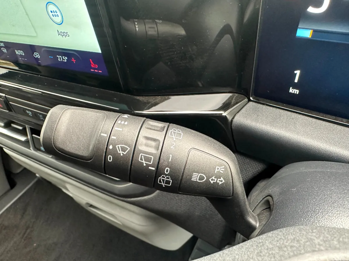 Ford Tourneo Custom MPV, Petrol Plug-in Hybrid, 2027, Grey