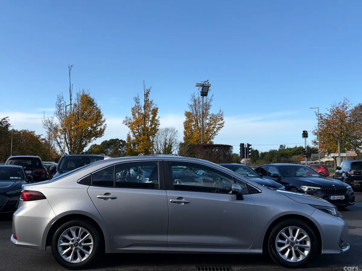 Toyota Corolla Saloon, Petrol Hybrid, 2022, Grey