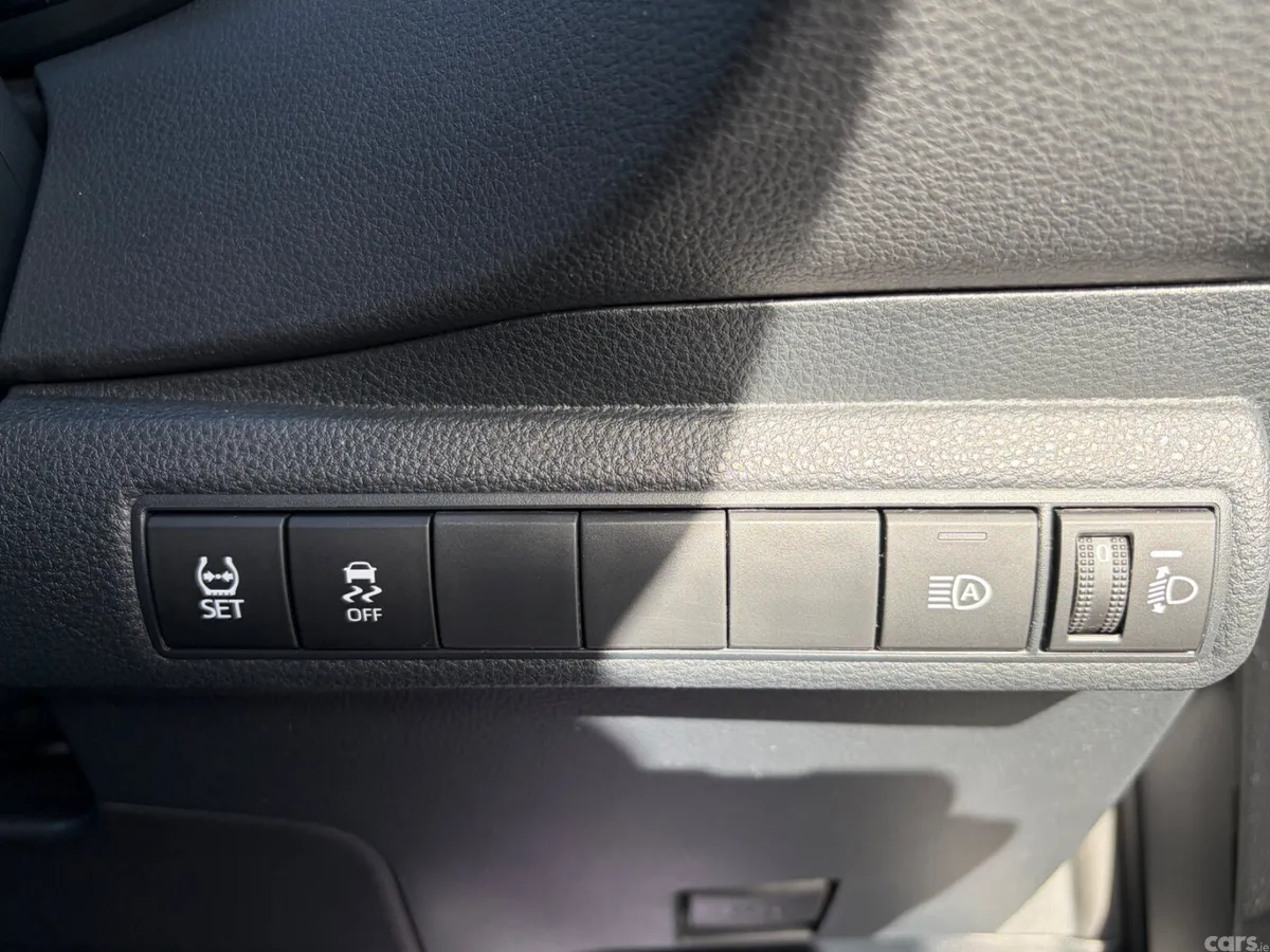 Toyota Corolla Saloon, Petrol Hybrid, 2022, Grey