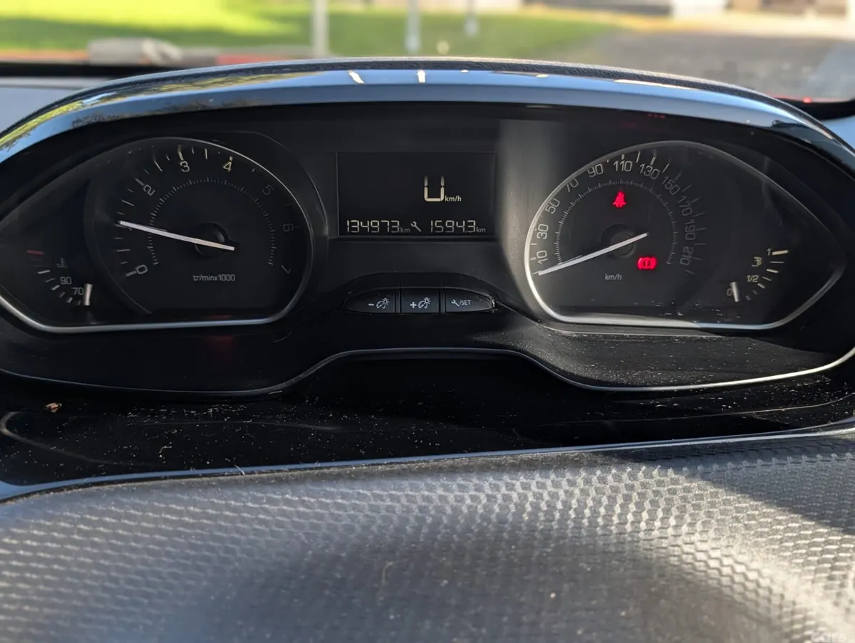 Peugeot 2008 Estate, Petrol, 2019, Red