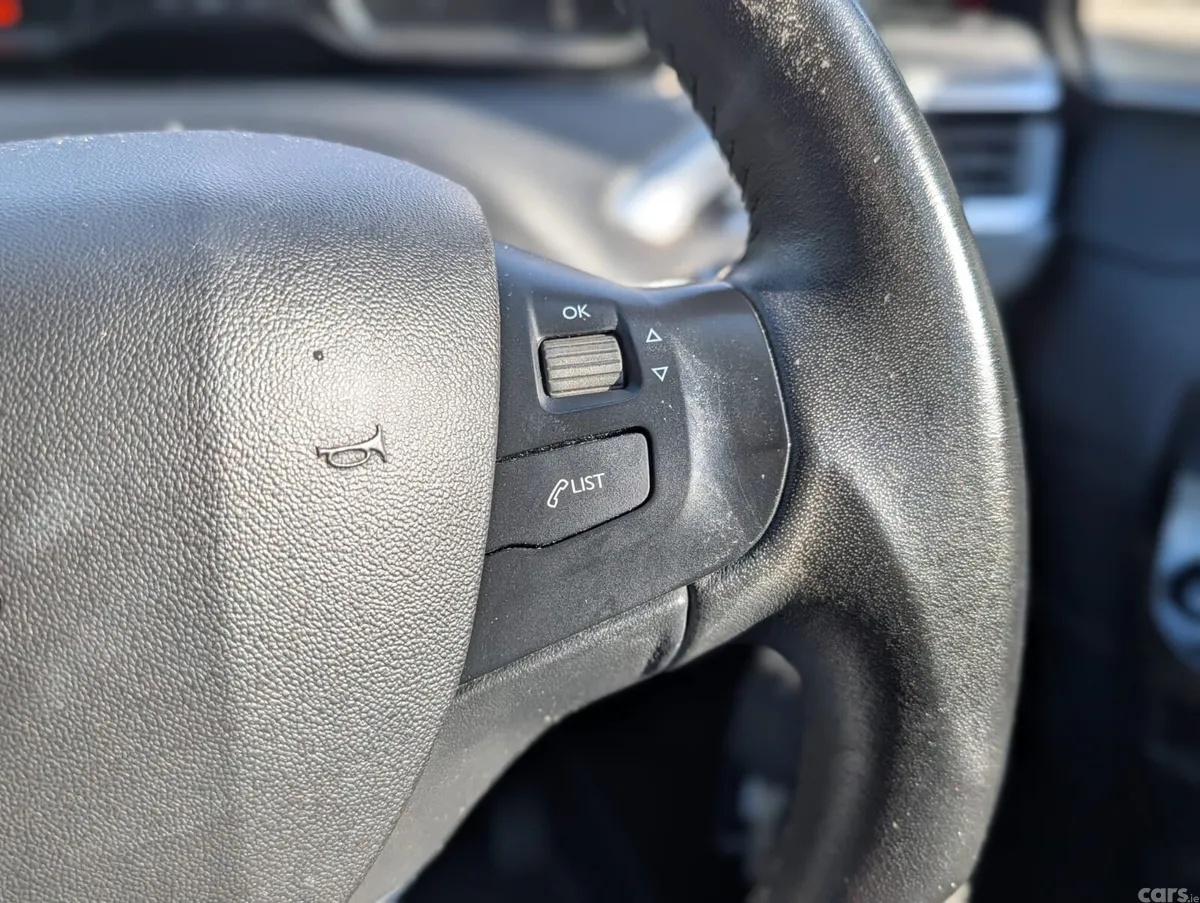 Peugeot 2008 Estate, Petrol, 2019, Red