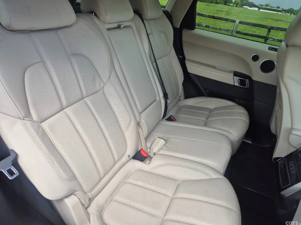 Land Rover Range Rover Sport SUV, Diesel, 2016, Black