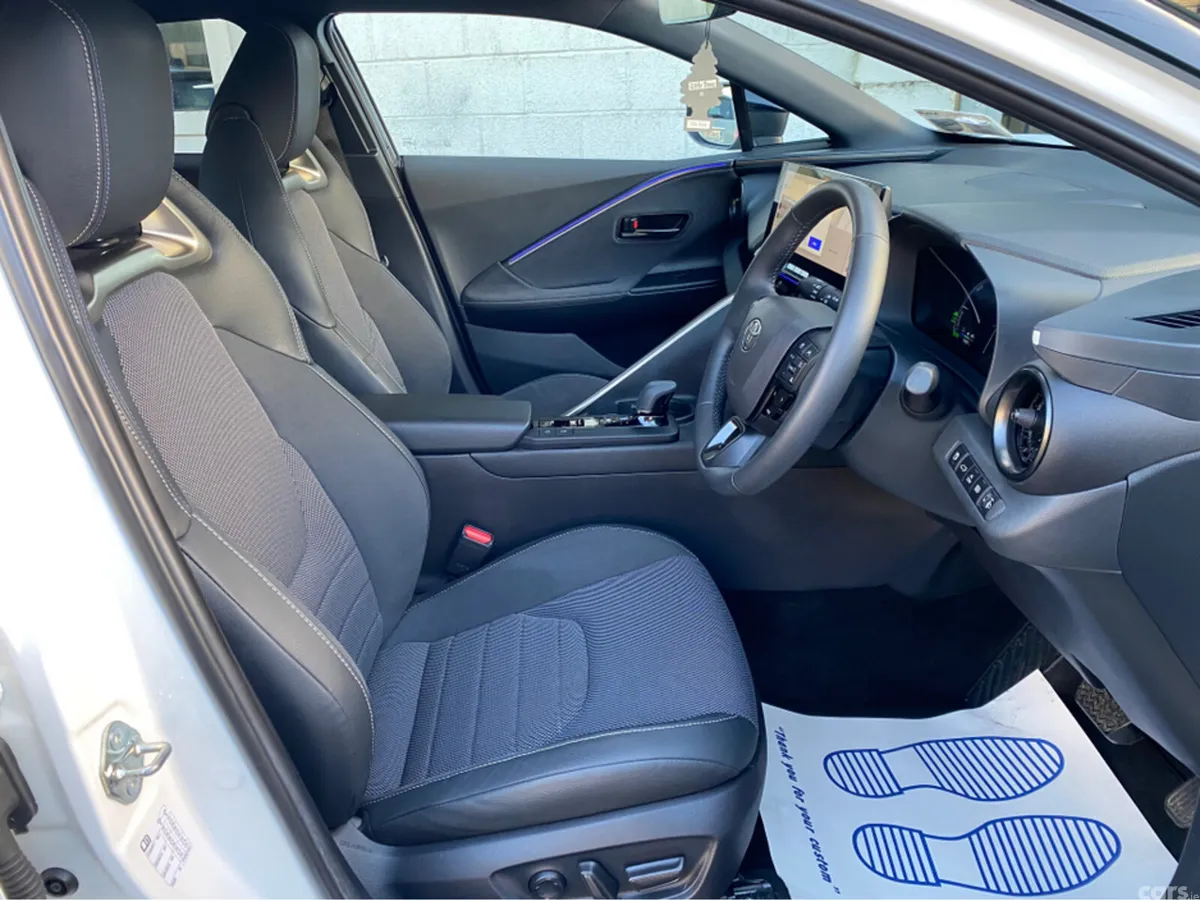 Toyota C-HR Hatchback, Petrol Plug-in Hybrid, 2025, White