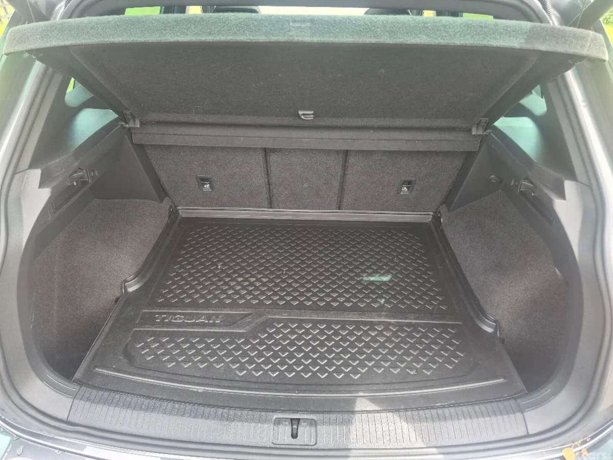 Volkswagen Tiguan SUV, Diesel, 2019, Grey