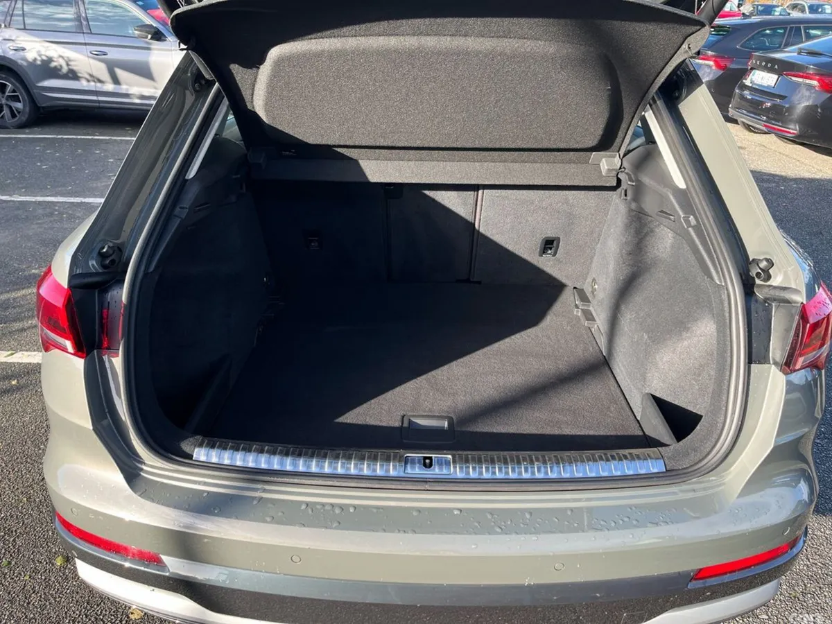 Audi Q3 SUV, Diesel, 2022, Grey