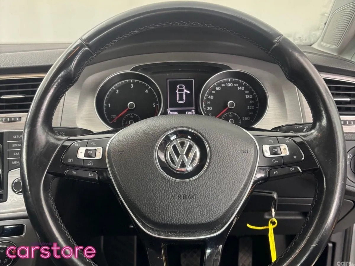 Volkswagen Golf Hatchback, Diesel, 2015, Silver