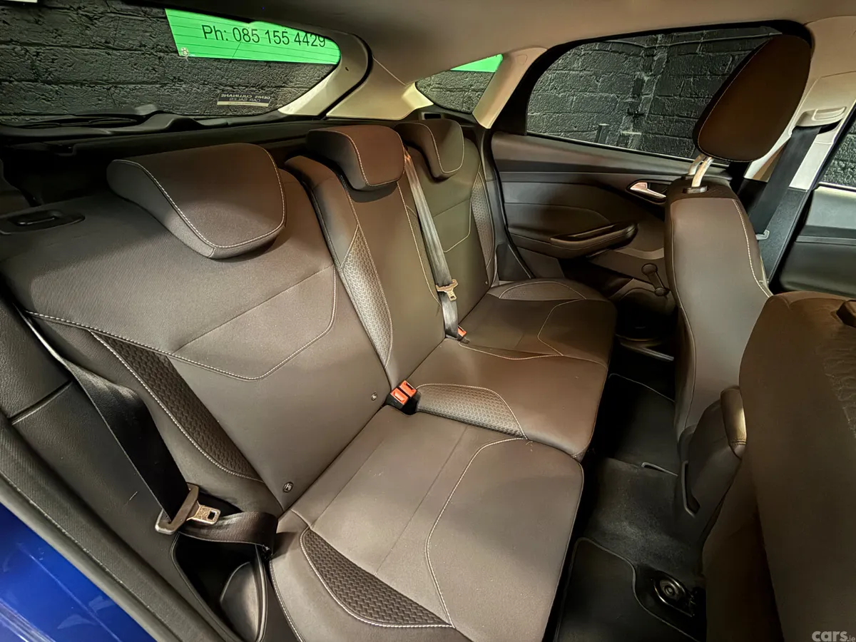 Ford Focus Hatchback, Diesel, 2017, Blue