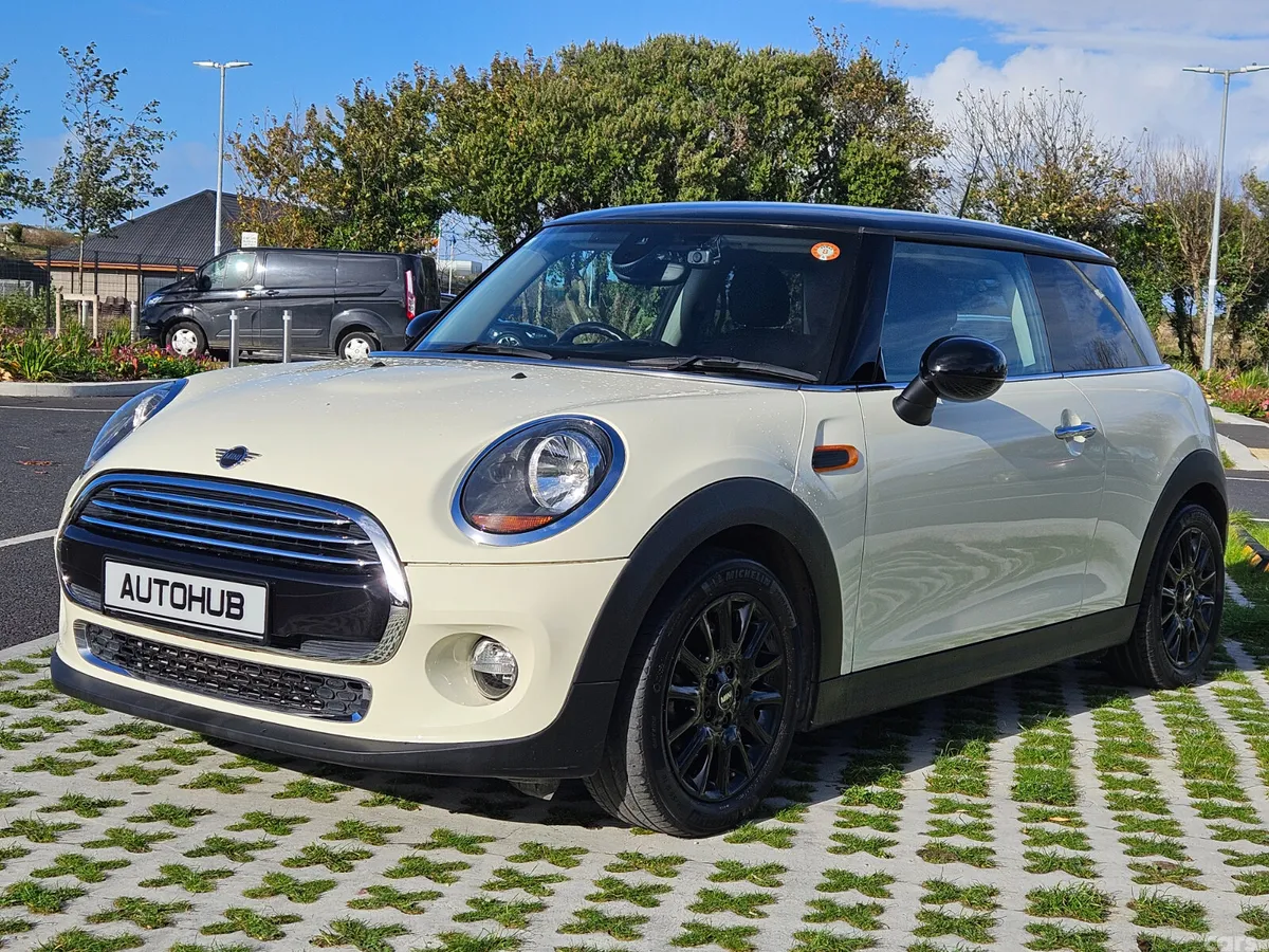 Mini Cooper Hatchback, Diesel, 2019, White