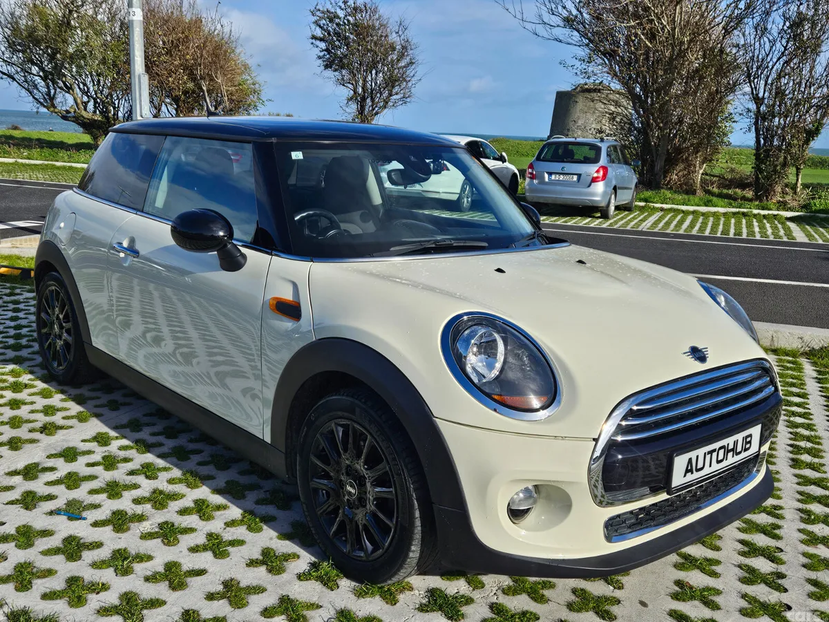 Mini Cooper Hatchback, Diesel, 2019, White