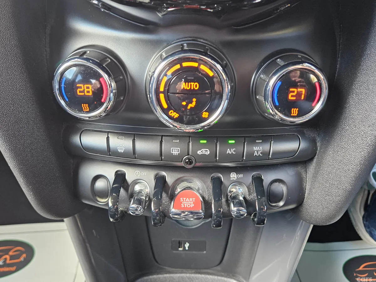 Mini Cooper Hatchback, Diesel, 2019, White
