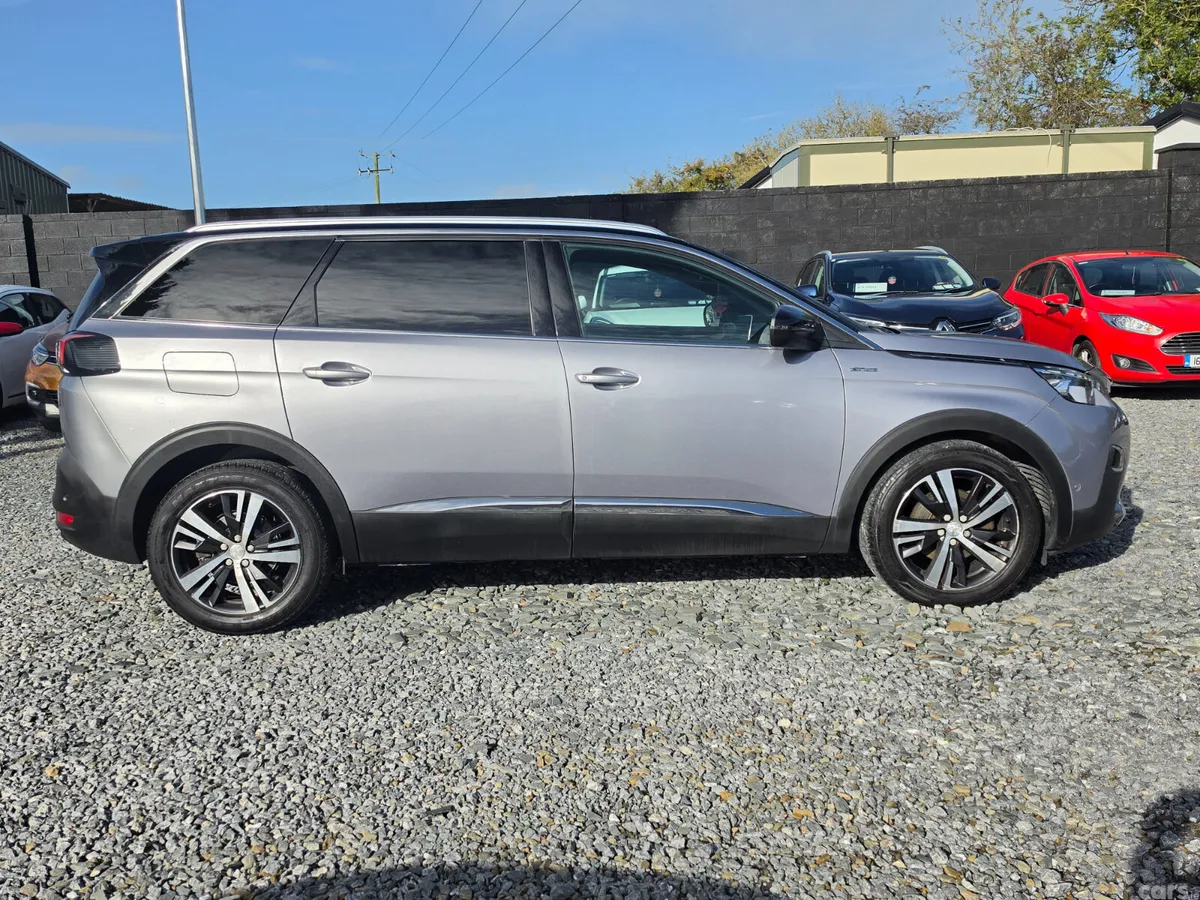 Peugeot 5008 MPV, Diesel, 2018, Grey