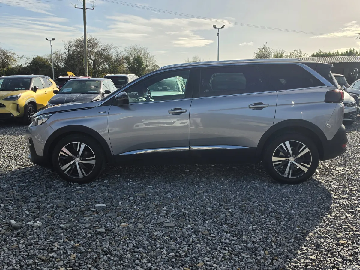 Peugeot 5008 MPV, Diesel, 2018, Grey