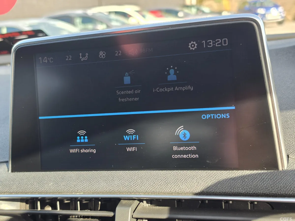 Peugeot 5008 MPV, Diesel, 2018, Grey