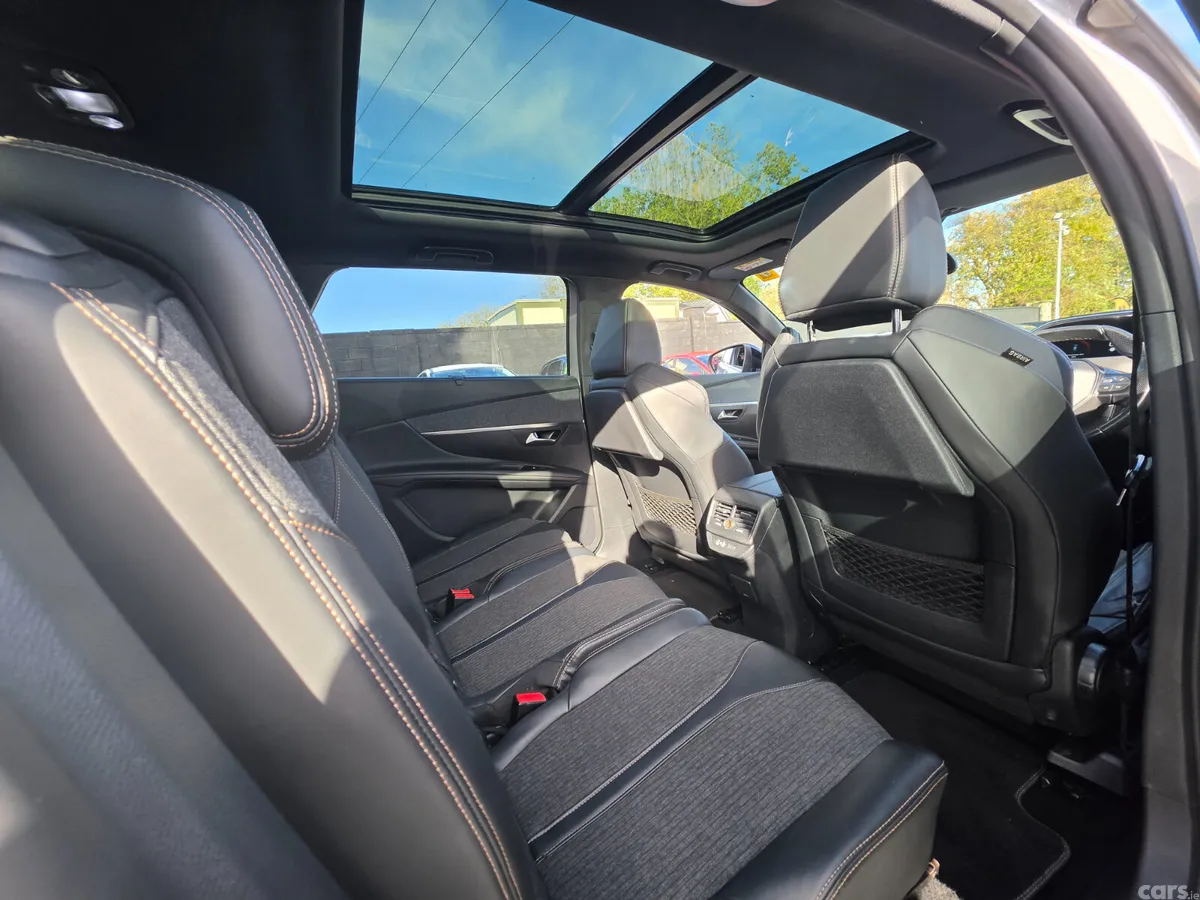Peugeot 5008 MPV, Diesel, 2018, Grey