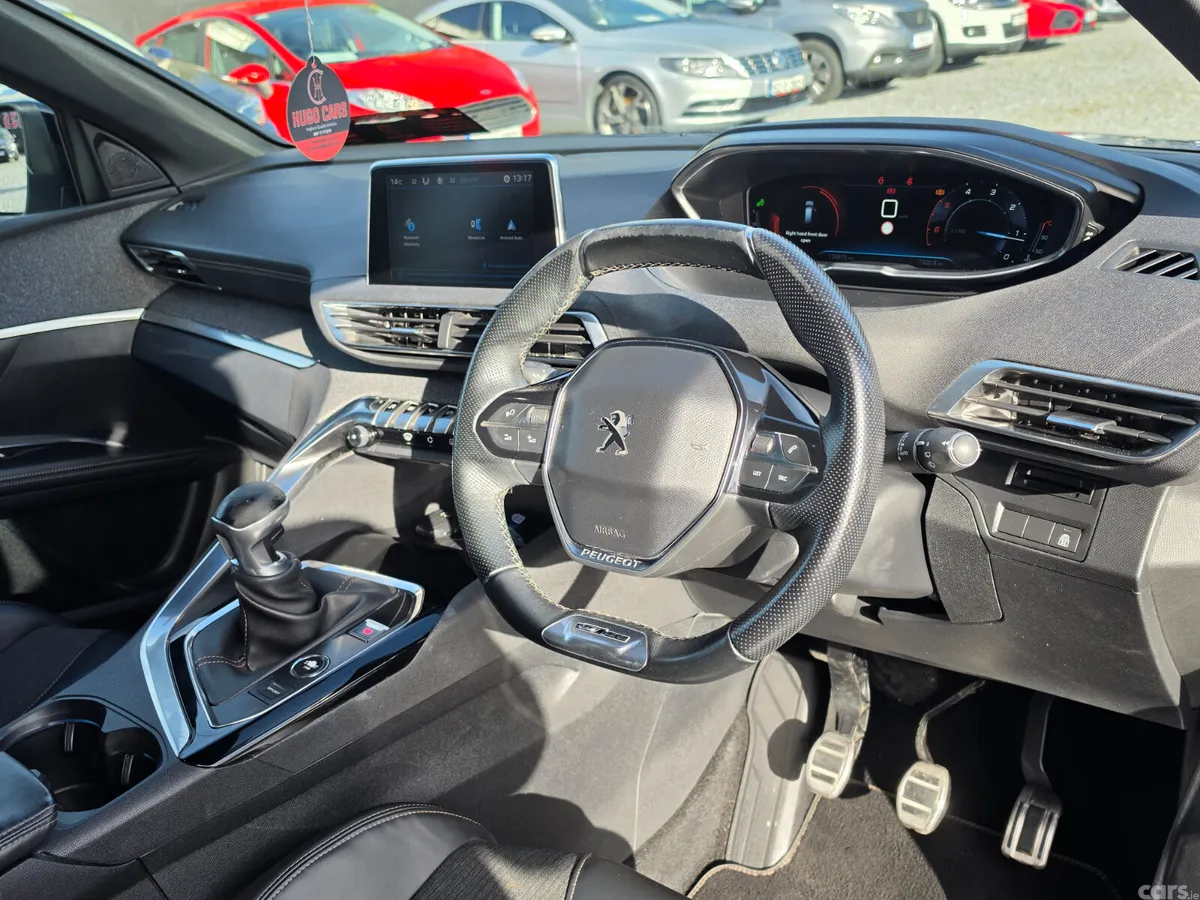Peugeot 5008 MPV, Diesel, 2018, Grey