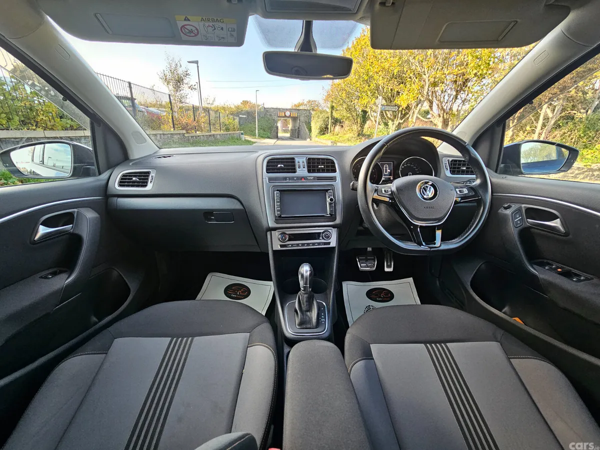 Volkswagen Polo Hatchback, Petrol, 2016, Blue