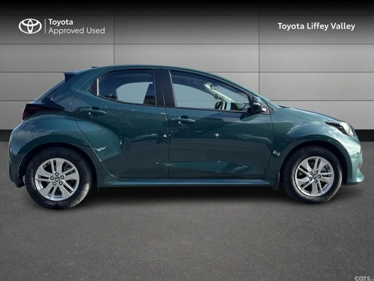 Toyota Yaris Hatchback, Petrol Hybrid, 2026, Green