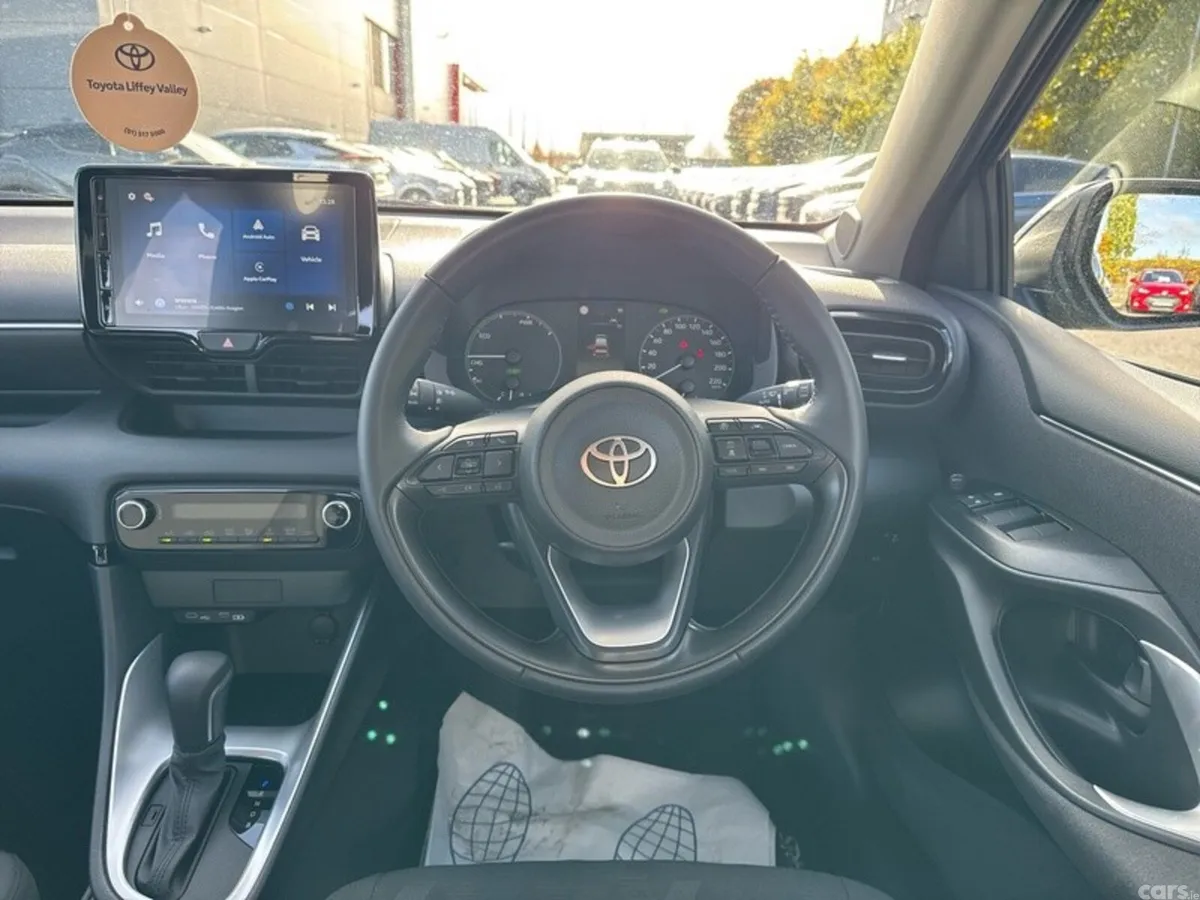 Toyota Yaris Hatchback, Petrol Hybrid, 2026, Green