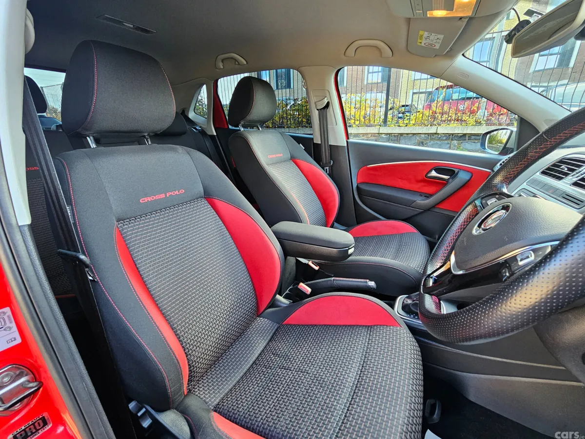 Volkswagen Polo Hatchback, Petrol, 2016, Red