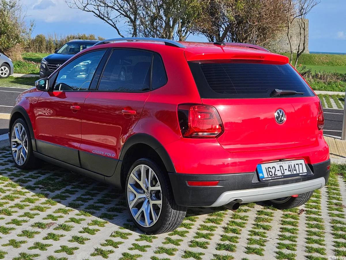 Volkswagen Polo Hatchback, Petrol, 2016, Red