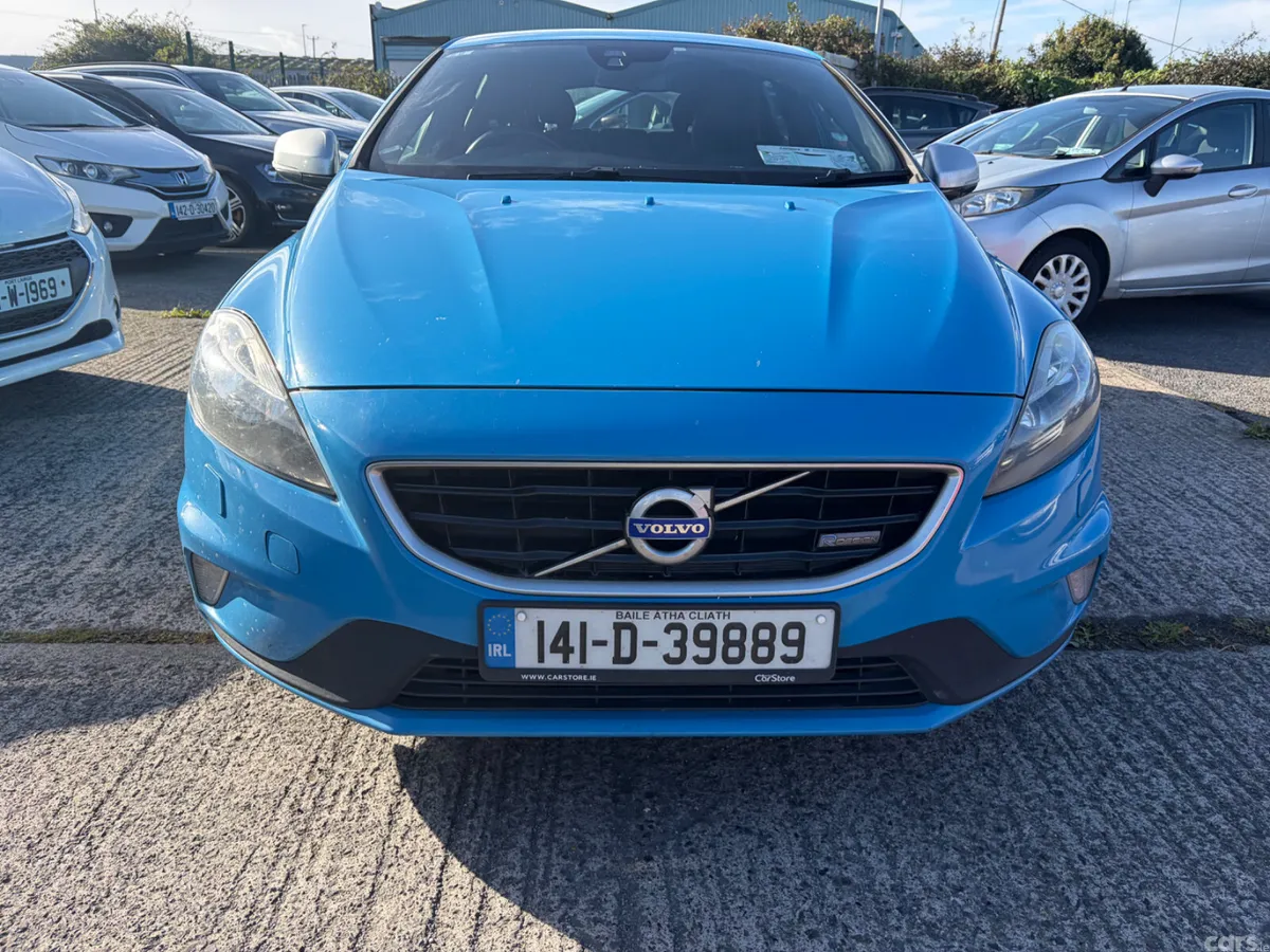 Volvo V40 Hatchback, Diesel, 2014, Blue