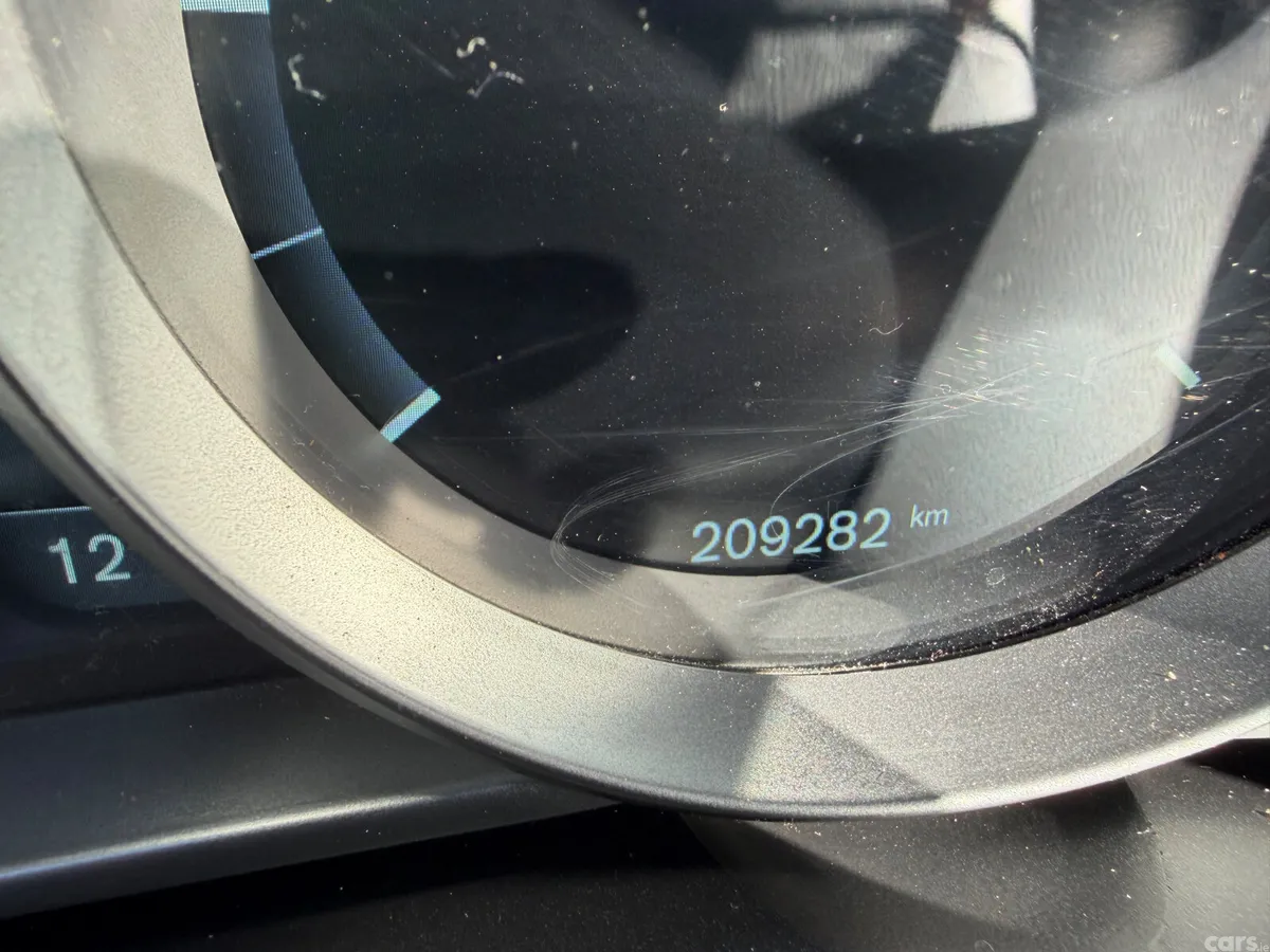 Volvo V40 Hatchback, Diesel, 2014, Blue