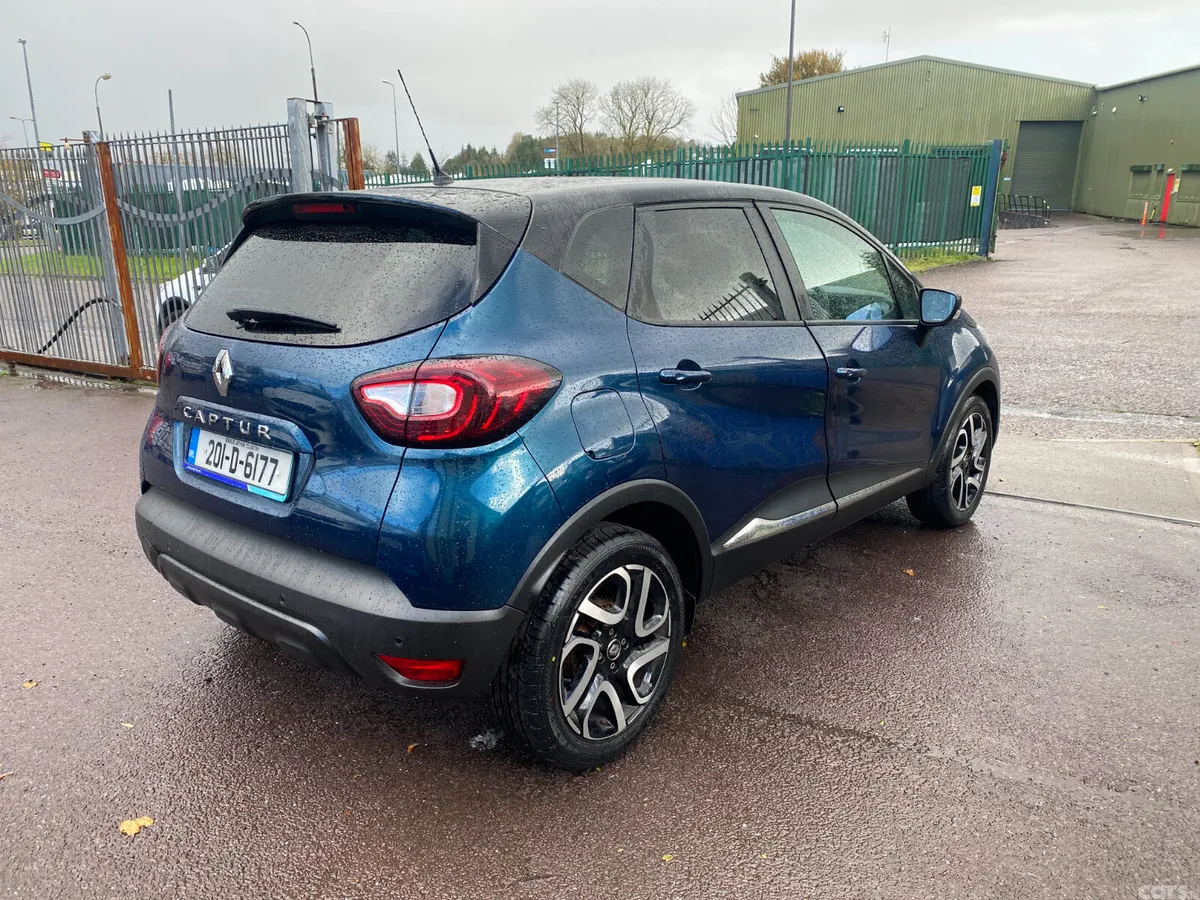 Renault Captur Hatchback, Petrol, 2020, Blue
