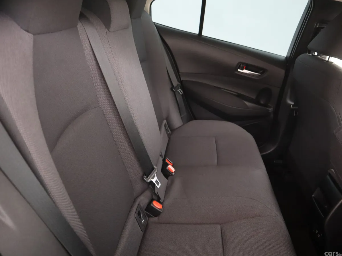 Toyota Corolla Saloon, Petrol Hybrid, 2021, White