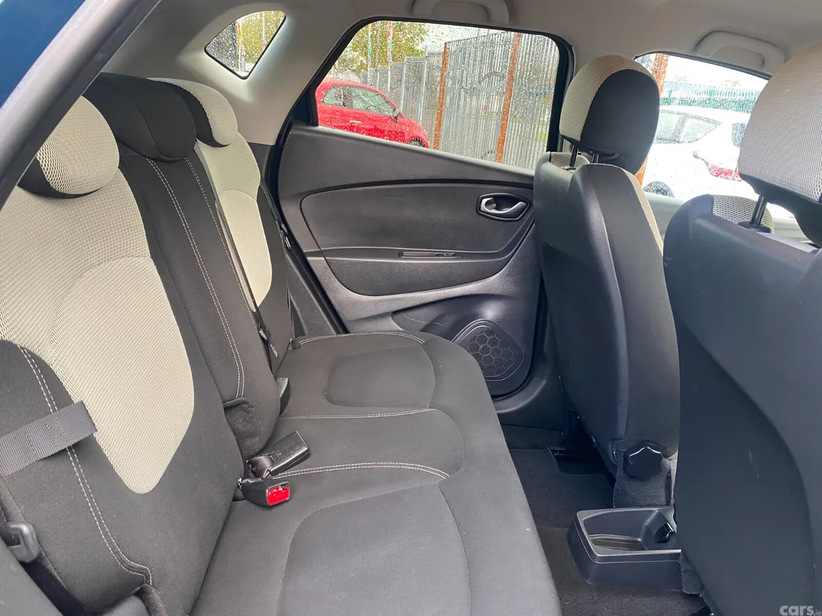 Renault Captur Hatchback, Petrol, 2020, Blue