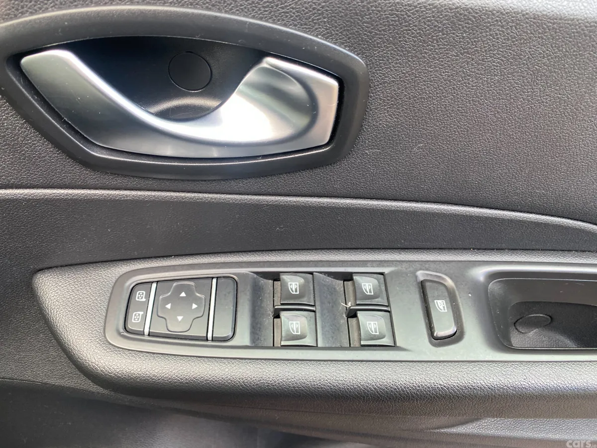 Renault Captur Hatchback, Petrol, 2020, Blue
