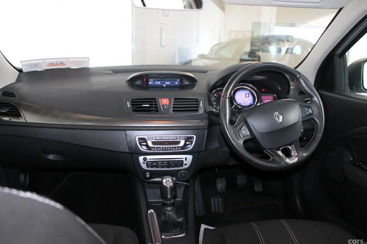 Renault Fluence Saloon, Diesel, 2016, Silver