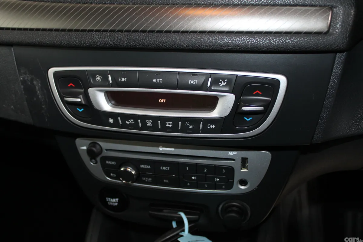 Renault Fluence Saloon, Diesel, 2016, Silver