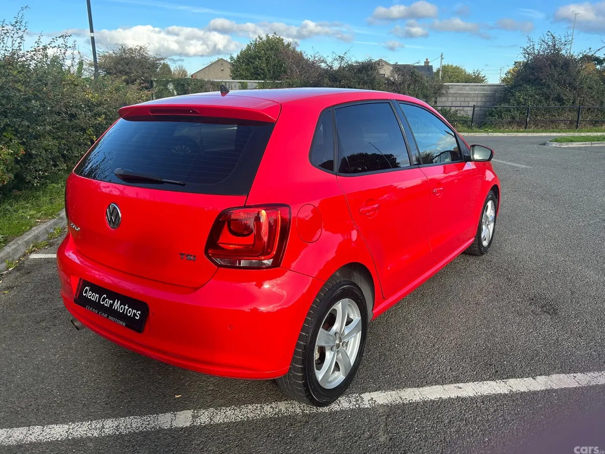 Volkswagen Polo Hatchback, Petrol, 2013, Red