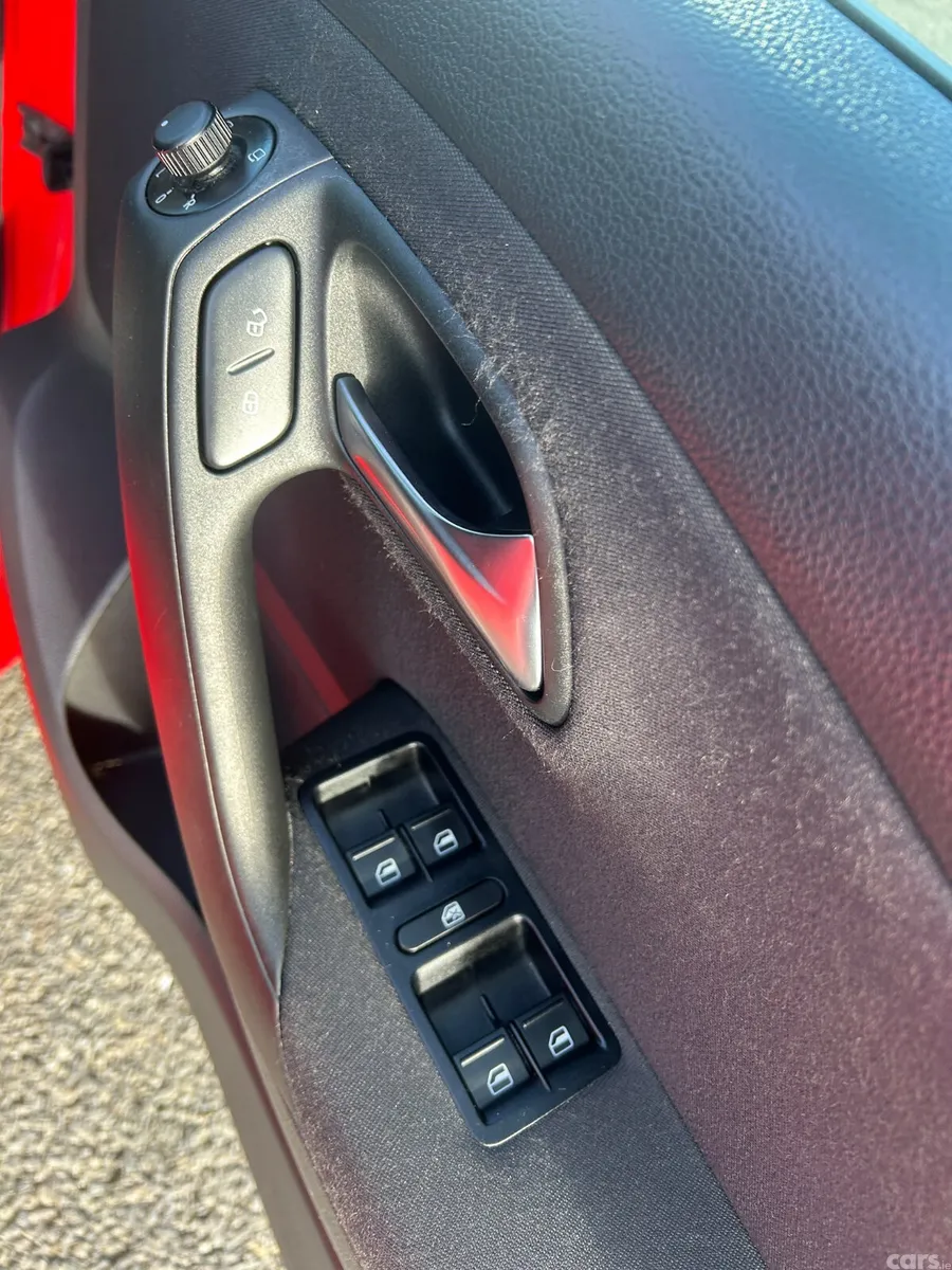 Volkswagen Polo Hatchback, Petrol, 2013, Red