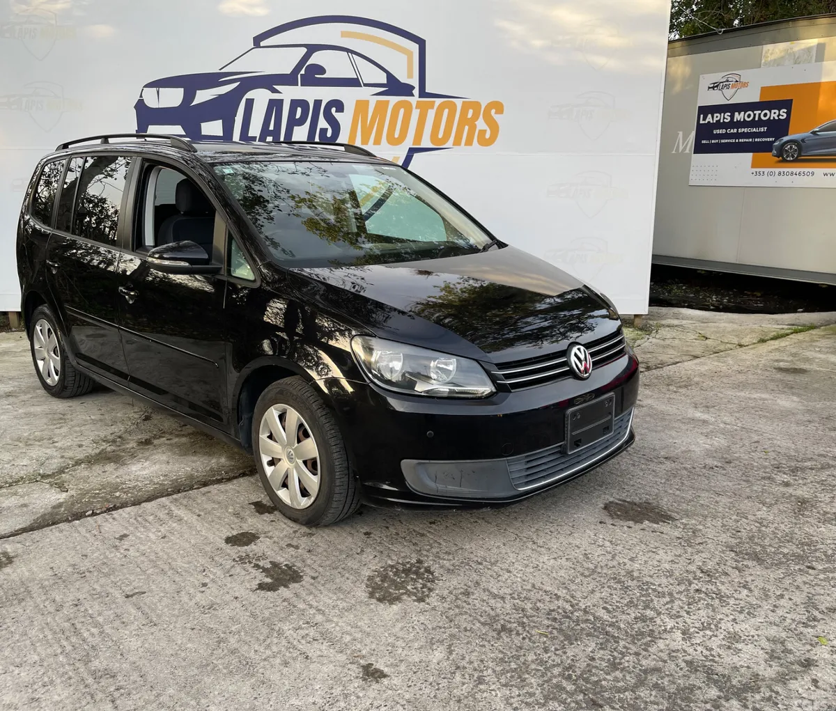 Volkswagen Touran MPV, Petrol, 2013, Black