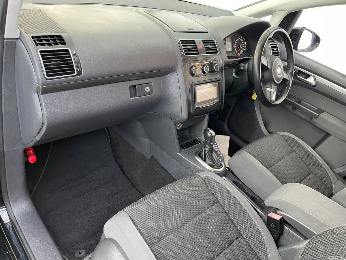 Volkswagen Touran MPV, Petrol, 2013, Black