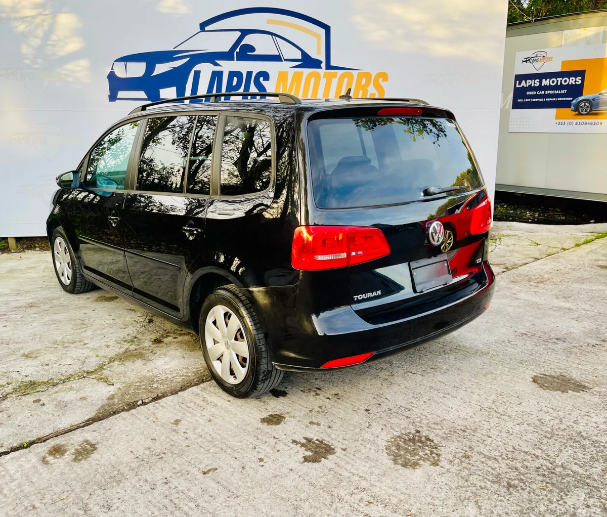 Volkswagen Touran MPV, Petrol, 2013, Black