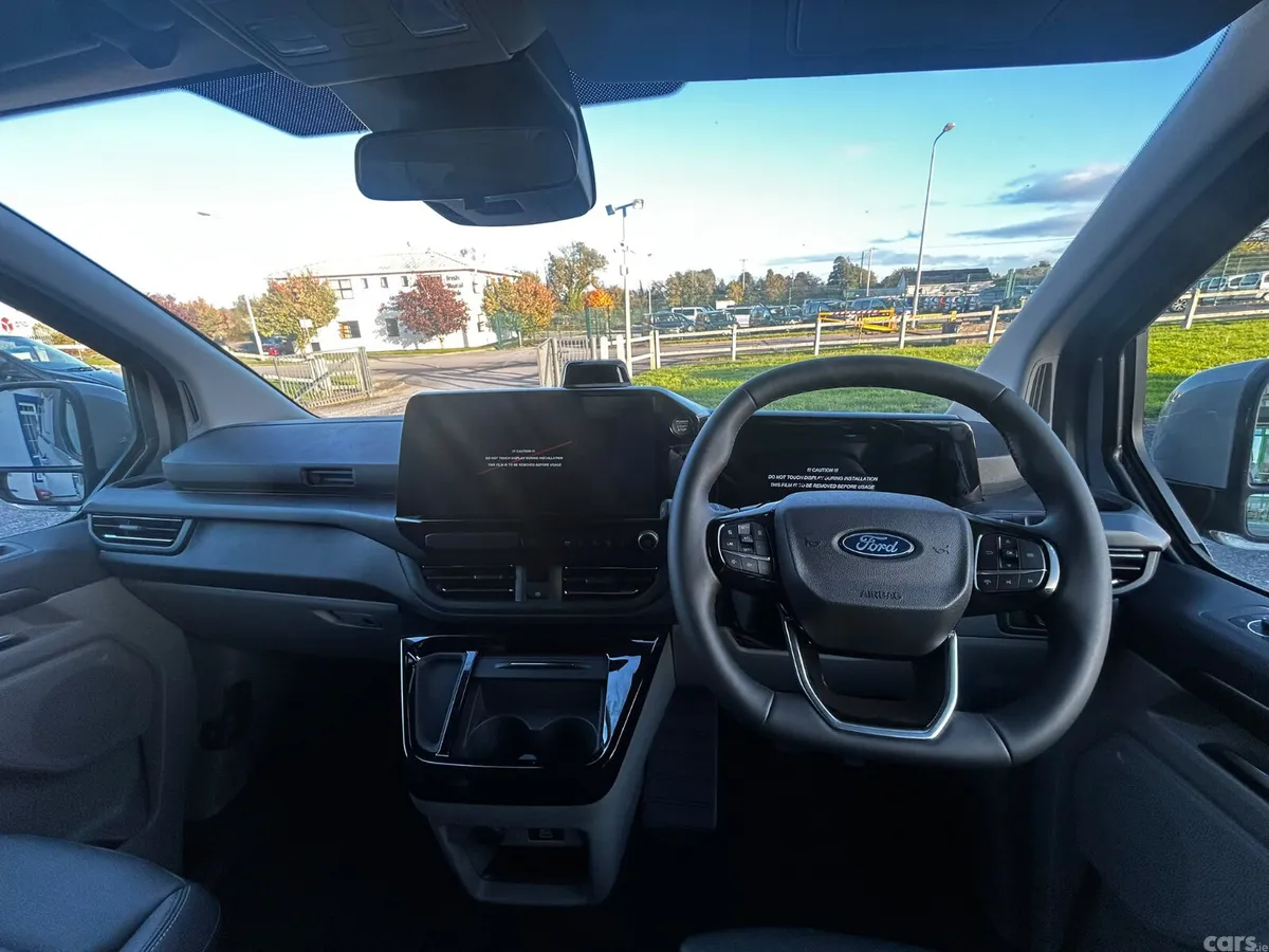 Ford Tourneo Custom MPV, Petrol Plug-in Hybrid, 2027, Grey
