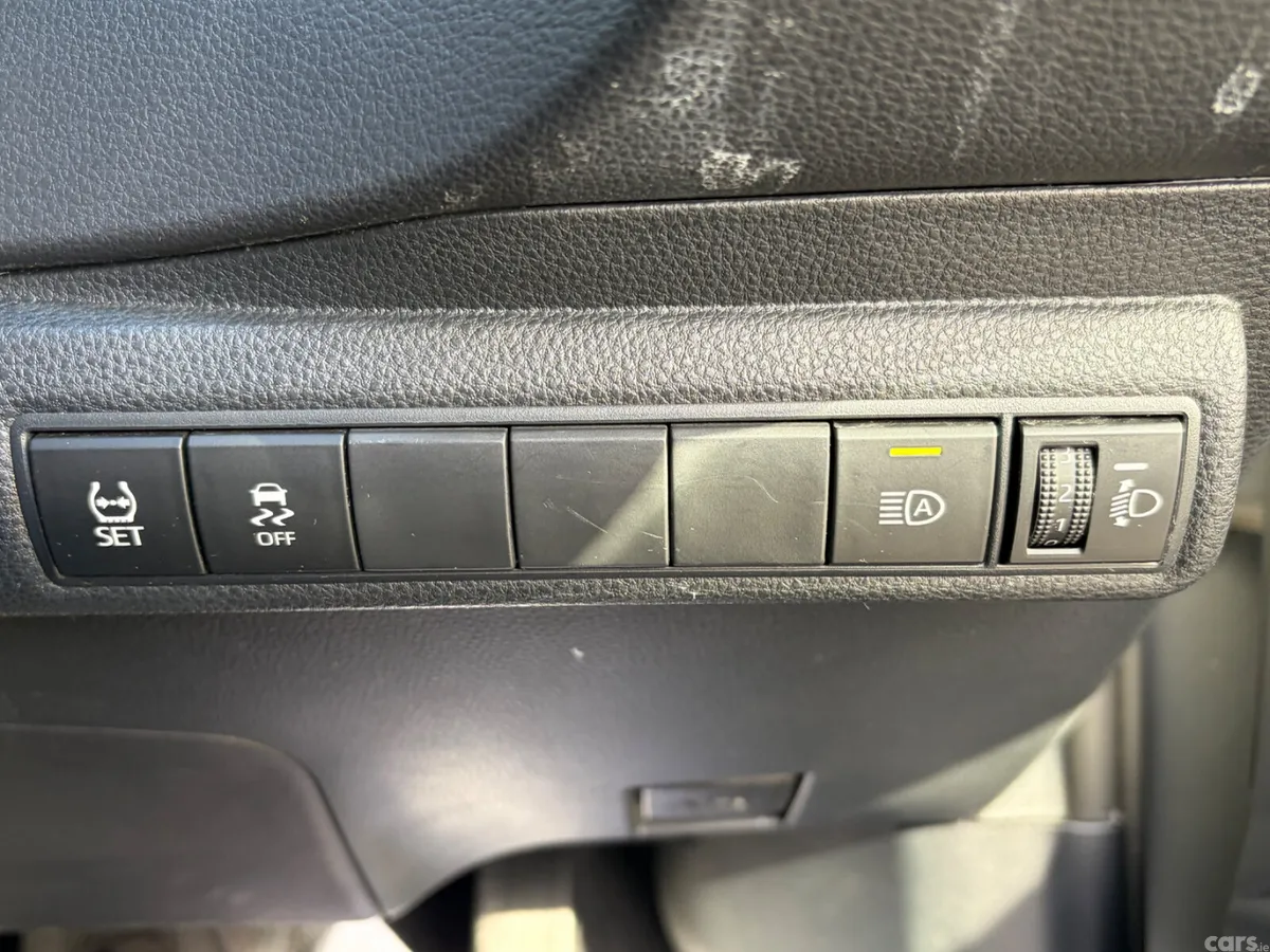 Toyota Corolla Saloon, Petrol Hybrid, 2022, Grey